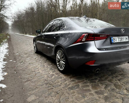 Серый Лексус ИС, объемом двигателя 2.5 л и пробегом 181 тыс. км за 17500 $, фото 1 на Automoto.ua