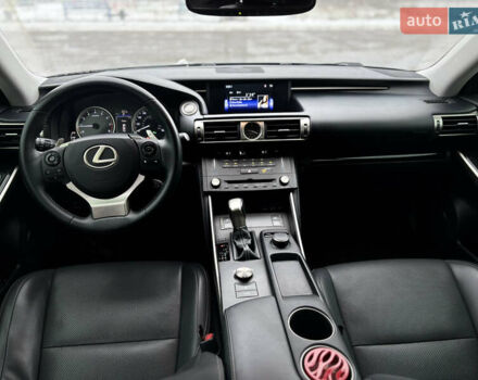 Серый Лексус ИС, объемом двигателя 2.5 л и пробегом 181 тыс. км за 17500 $, фото 27 на Automoto.ua