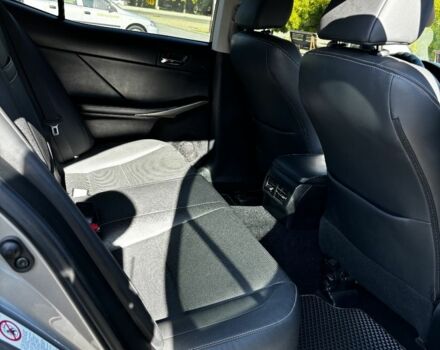 Серый Лексус ИС, объемом двигателя 2.5 л и пробегом 142 тыс. км за 15500 $, фото 7 на Automoto.ua