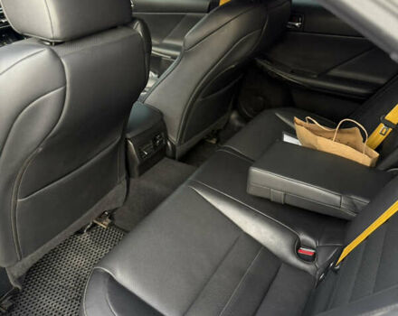 Серый Лексус ИС, объемом двигателя 2 л и пробегом 180 тыс. км за 17500 $, фото 22 на Automoto.ua