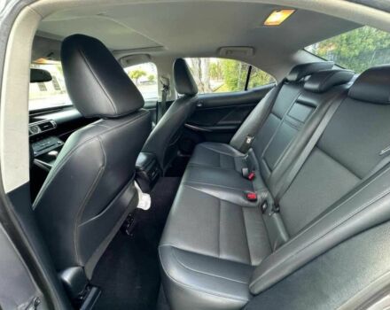 Серый Лексус ИС, объемом двигателя 2.5 л и пробегом 80 тыс. км за 10000 $, фото 7 на Automoto.ua