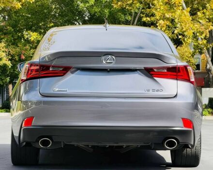 Сірий Лексус ІС, об'ємом двигуна 2.5 л та пробігом 71 тис. км за 11000 $, фото 5 на Automoto.ua