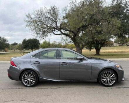 Сірий Лексус ІС, об'ємом двигуна 2.5 л та пробігом 75 тис. км за 4600 $, фото 2 на Automoto.ua