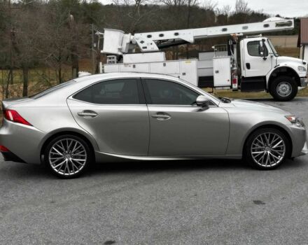 Серый Лексус ИС, объемом двигателя 2.5 л и пробегом 72 тыс. км за 6300 $, фото 2 на Automoto.ua