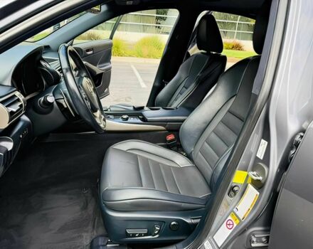 Сірий Лексус ІС, об'ємом двигуна 2.5 л та пробігом 71 тис. км за 11000 $, фото 8 на Automoto.ua