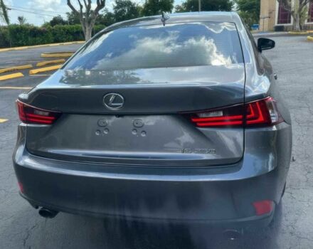 Серый Лексус ИС, объемом двигателя 2.5 л и пробегом 80 тыс. км за 10000 $, фото 4 на Automoto.ua