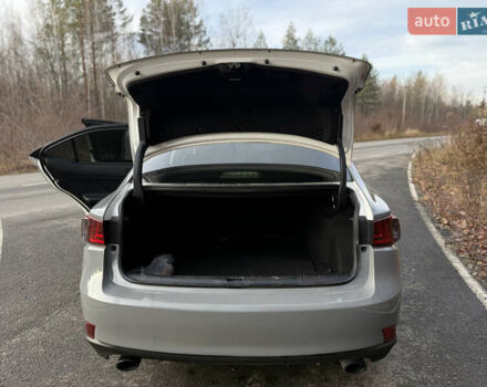 Серый Лексус ИС, объемом двигателя 2 л и пробегом 180 тыс. км за 17500 $, фото 16 на Automoto.ua