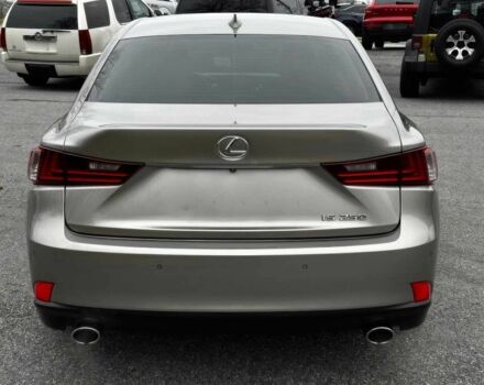 Серый Лексус ИС, объемом двигателя 2.5 л и пробегом 72 тыс. км за 6300 $, фото 4 на Automoto.ua