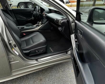 Серый Лексус ИС, объемом двигателя 2.5 л и пробегом 72 тыс. км за 6300 $, фото 6 на Automoto.ua