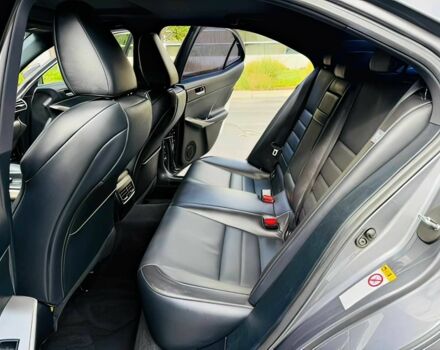 Сірий Лексус ІС, об'ємом двигуна 2.5 л та пробігом 71 тис. км за 11000 $, фото 14 на Automoto.ua