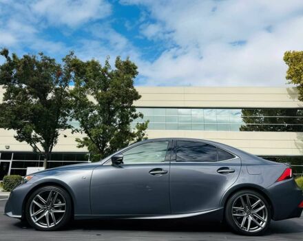 Сірий Лексус ІС, об'ємом двигуна 2.5 л та пробігом 71 тис. км за 11000 $, фото 3 на Automoto.ua