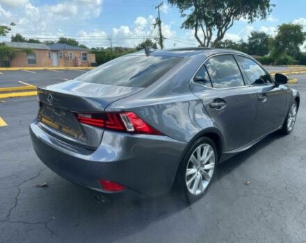 Серый Лексус ИС, объемом двигателя 2.5 л и пробегом 80 тыс. км за 10000 $, фото 3 на Automoto.ua