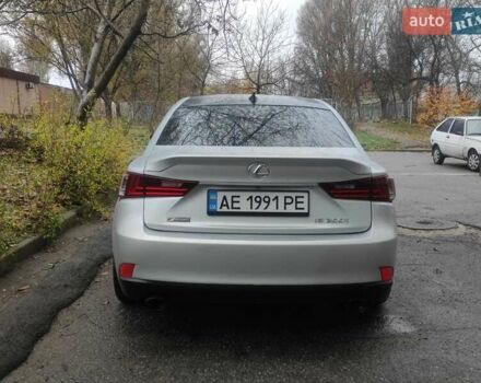 Серый Лексус ИС, объемом двигателя 2 л и пробегом 109 тыс. км за 15400 $, фото 4 на Automoto.ua