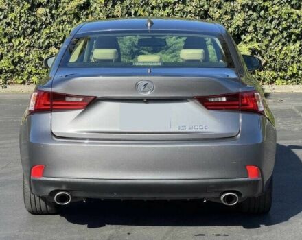 Серый Лексус ИС, объемом двигателя 2 л и пробегом 79 тыс. км за 14500 $, фото 5 на Automoto.ua