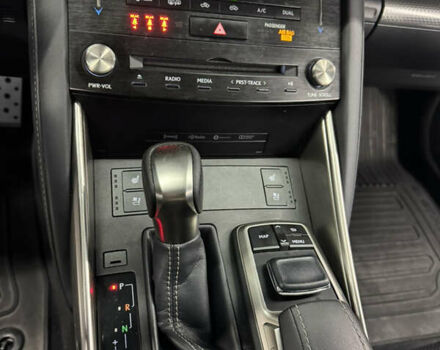 Сірий Лексус ІС, об'ємом двигуна 2 л та пробігом 145 тис. км за 23000 $, фото 26 на Automoto.ua