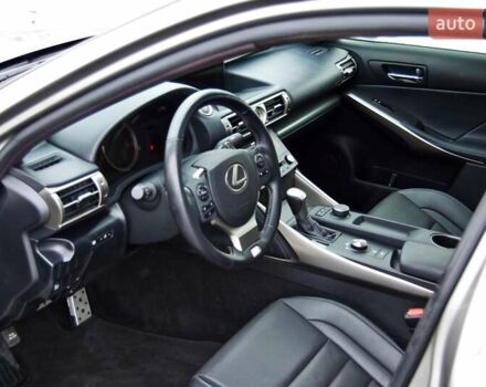 Сірий Лексус ІС, об'ємом двигуна 2 л та пробігом 150 тис. км за 20999 $, фото 3 на Automoto.ua
