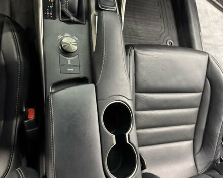 Сірий Лексус ІС, об'ємом двигуна 2 л та пробігом 145 тис. км за 23000 $, фото 27 на Automoto.ua