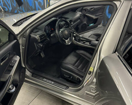 Сірий Лексус ІС, об'ємом двигуна 2 л та пробігом 145 тис. км за 23000 $, фото 21 на Automoto.ua