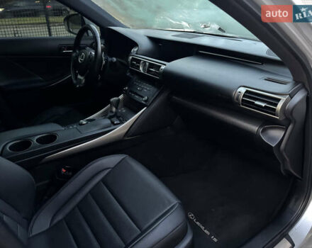 Лексус ИС 2016 в Запорожье на Automoto.ua Серый Лексус ИС, объемом двигателя 2 л и пробегом 109 тыс. км за 13999 $, фото 7 на Automoto.ua