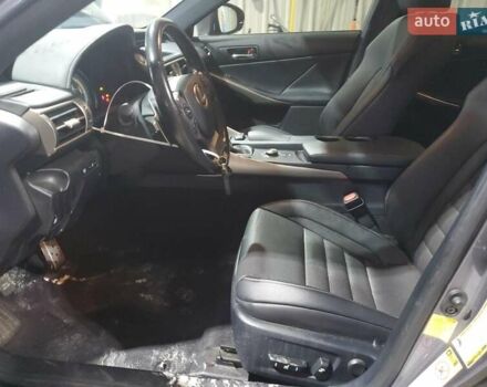 Серый Лексус ИС, объемом двигателя 2 л и пробегом 103 тыс. км за 5300 $, фото 6 на Automoto.ua