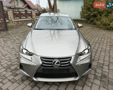 Серый Лексус ИС, объемом двигателя 2 л и пробегом 98 тыс. км за 20400 $, фото 4 на Automoto.ua