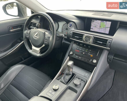 Серый Лексус ИС, объемом двигателя 2.5 л и пробегом 165 тыс. км за 19900 $, фото 58 на Automoto.ua