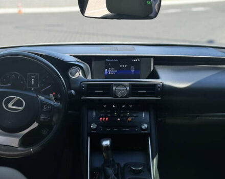 Серый Лексус ИС, объемом двигателя 2 л и пробегом 110 тыс. км за 18900 $, фото 7 на Automoto.ua