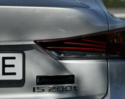 Серый Лексус ИС, объемом двигателя 2 л и пробегом 110 тыс. км за 18900 $, фото 6 на Automoto.ua