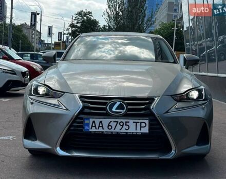Серый Лексус ИС, объемом двигателя 2 л и пробегом 87 тыс. км за 19999 $, фото 1 на Automoto.ua