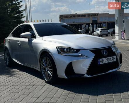 Серый Лексус ИС, объемом двигателя 2 л и пробегом 110 тыс. км за 18900 $, фото 3 на Automoto.ua