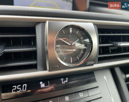 Серый Лексус ИС, объемом двигателя 2.5 л и пробегом 165 тыс. км за 19500 $, фото 38 на Automoto.ua