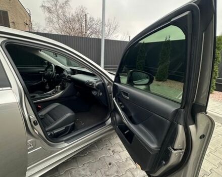 Серый Лексус ИС, объемом двигателя 2 л и пробегом 165 тыс. км за 23000 $, фото 12 на Automoto.ua