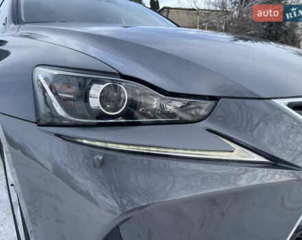 Серый Лексус ИС, объемом двигателя 2.5 л и пробегом 165 тыс. км за 19500 $, фото 18 на Automoto.ua