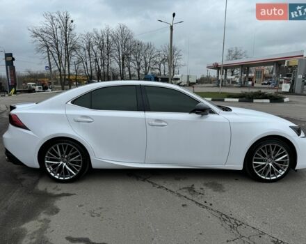 Серый Лексус ИС, объемом двигателя 2 л и пробегом 61 тыс. км за 22000 $, фото 3 на Automoto.ua