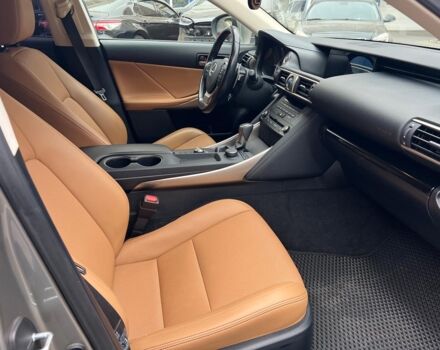 Серый Лексус ИС, объемом двигателя 2 л и пробегом 55 тыс. км за 26990 $, фото 24 на Automoto.ua