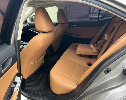 Серый Лексус ИС, объемом двигателя 2 л и пробегом 55 тыс. км за 26990 $, фото 15 на Automoto.ua