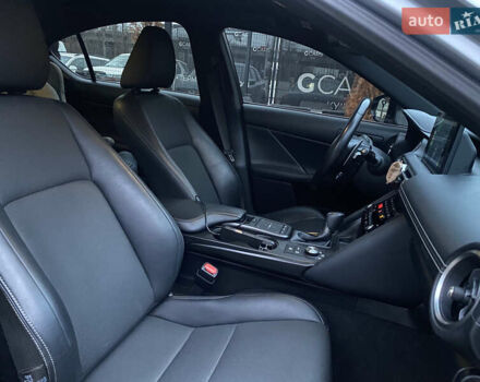 Сірий Лексус ІС, об'ємом двигуна 2 л та пробігом 55 тис. км за 36999 $, фото 27 на Automoto.ua