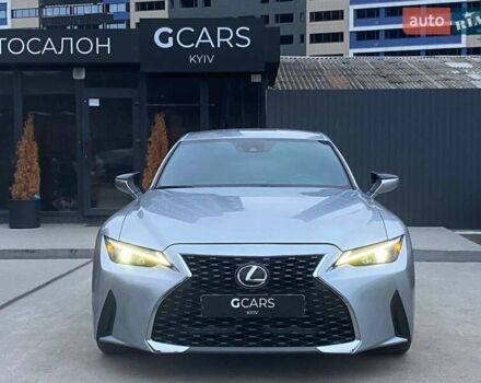 Сірий Лексус ІС, об'ємом двигуна 2 л та пробігом 55 тис. км за 36999 $, фото 1 на Automoto.ua