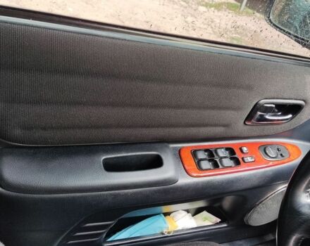 Сірий Лексус ІС, об'ємом двигуна 2 л та пробігом 277 тис. км за 4500 $, фото 7 на Automoto.ua