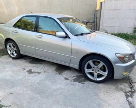 Сірий Лексус ІС, об'ємом двигуна 2 л та пробігом 333 тис. км за 6543 $, фото 1 на Automoto.ua
