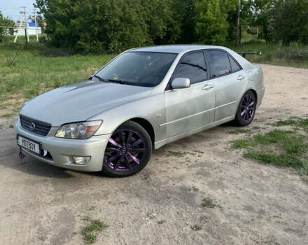 Сірий Лексус ІС, об'ємом двигуна 2 л та пробігом 358 тис. км за 5450 $, фото 1 на Automoto.ua