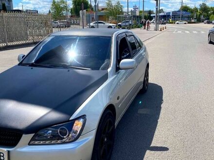 Сірий Лексус ІС, об'ємом двигуна 2 л та пробігом 314 тис. км за 4000 $, фото 1 на Automoto.ua