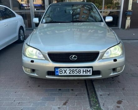 Сірий Лексус ІС, об'ємом двигуна 2 л та пробігом 288 тис. км за 4601 $, фото 1 на Automoto.ua