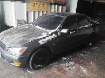 Сірий Лексус ІС, об'ємом двигуна 0 л та пробігом 200 тис. км за 2500 $, фото 1 на Automoto.ua