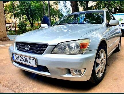 Серый Лексус ИС, объемом двигателя 2 л и пробегом 0 тыс. км за 5000 $, фото 1 на Automoto.ua