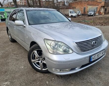 Серый Лексус ИС, объемом двигателя 4.3 л и пробегом 259 тыс. км за 6700 $, фото 1 на Automoto.ua