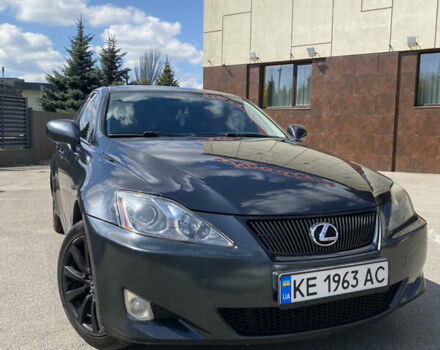 Серый Лексус ИС, объемом двигателя 2.23 л и пробегом 300 тыс. км за 8000 $, фото 1 на Automoto.ua