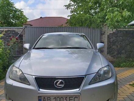 Серый Лексус ИС, объемом двигателя 2.23 л и пробегом 237 тыс. км за 6600 $, фото 1 на Automoto.ua