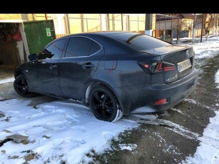 Серый Лексус ИС, объемом двигателя 2.2 л и пробегом 280 тыс. км за 8600 $, фото 1 на Automoto.ua