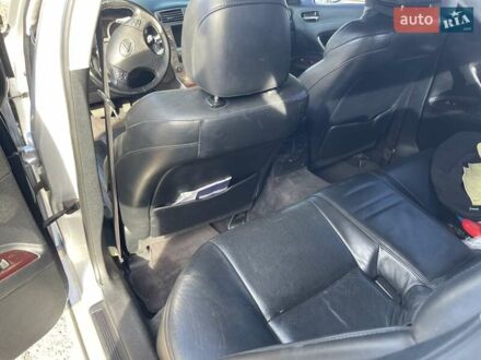 Сірий Лексус ІС, об'ємом двигуна 2.5 л та пробігом 199 тис. км за 11000 $, фото 1 на Automoto.ua